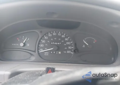 2002 Ford Escort Fleet из США, поврежденный, VIN 3FAFP13P82R140942